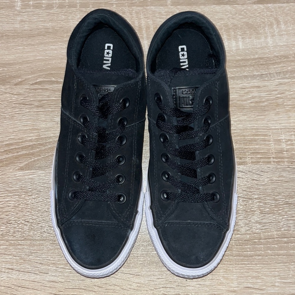 Black canvas converse shoes size 8 - Picture 4 of 6